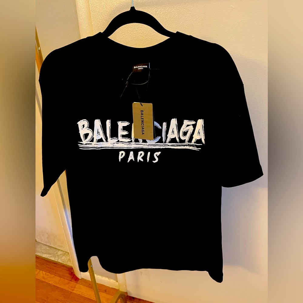New Balenciaga 💯authentic oversize fit M